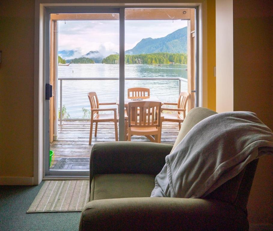Waterfront View Of The Inlet, Short Walk To Town Lejlighed Tofino Eksteriør billede